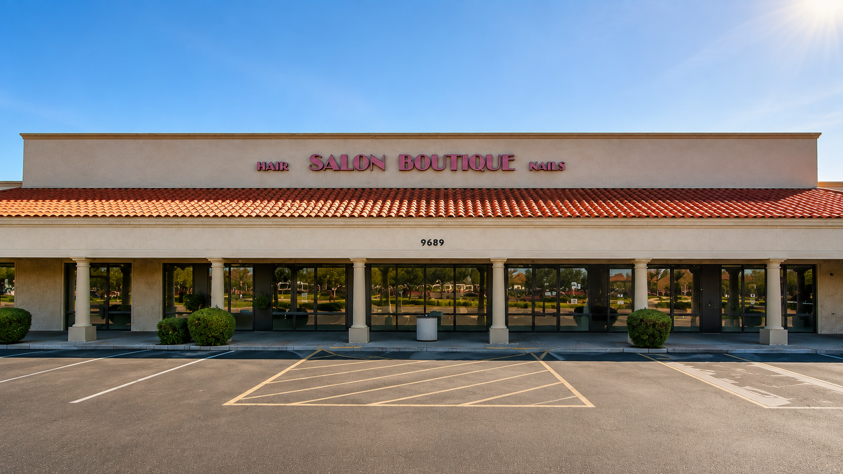 Salon Boutique building exterior at 9689 North Hayden Road, Scottsdale AZ, home of Artistic Hair Extensions